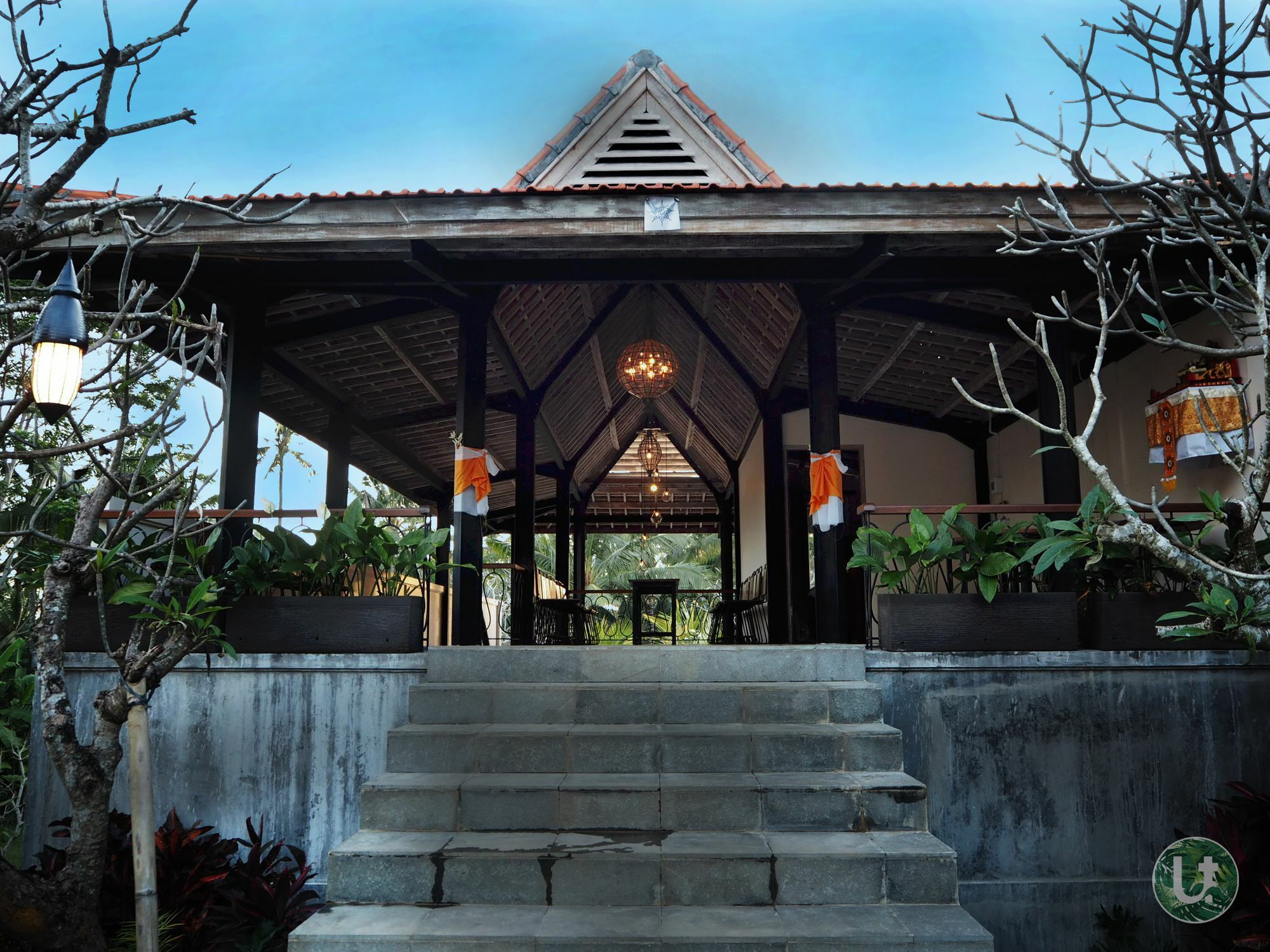 Ubud Tropical Exterior photo