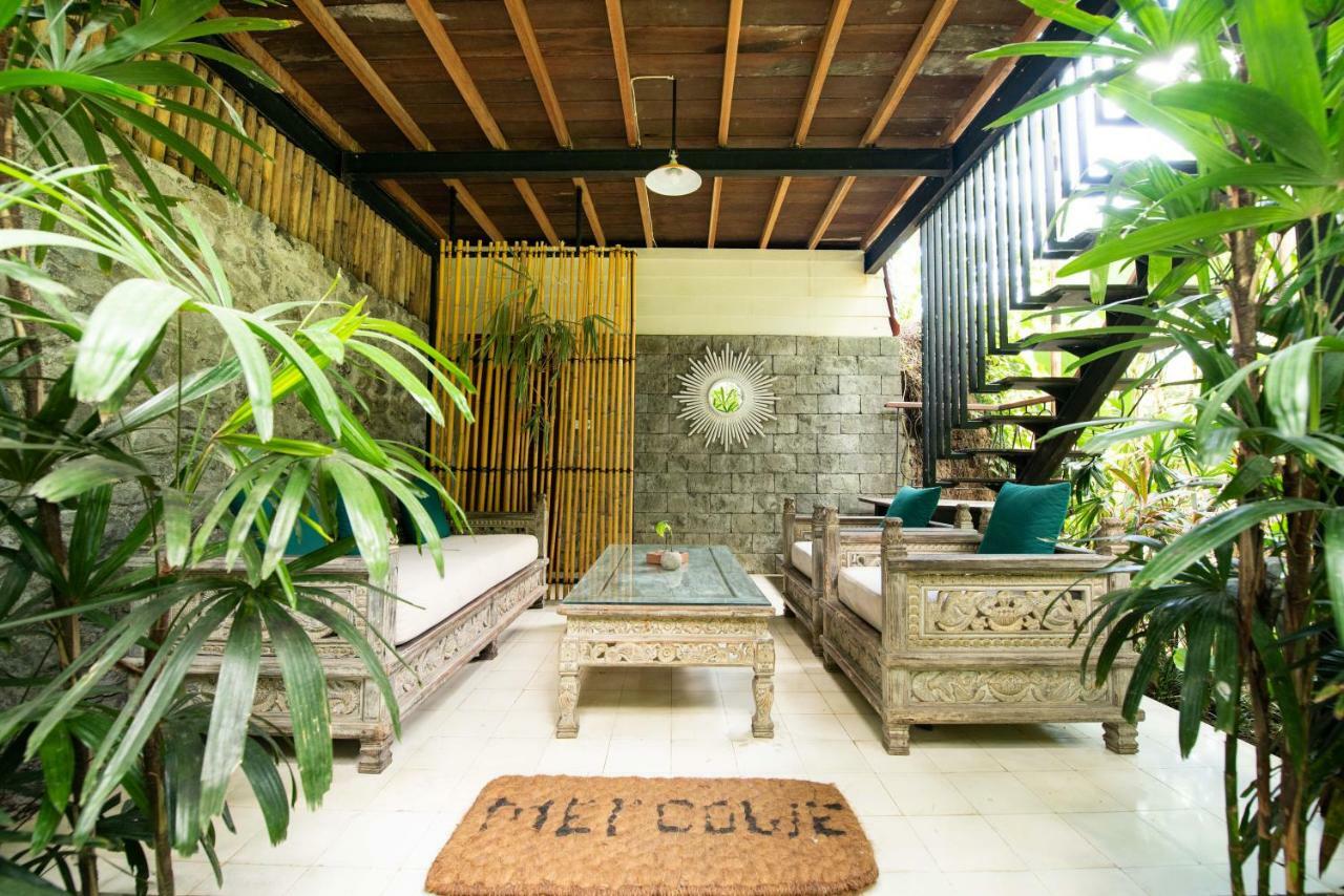 Ubud Tropical Exterior photo
